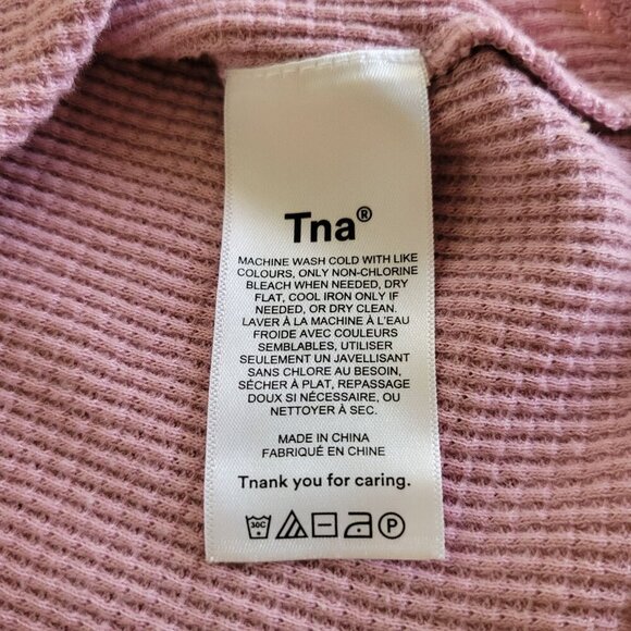 Aritzia TNA V-Neck Waffle Knit Crop Tee S - Picture 7 of 9